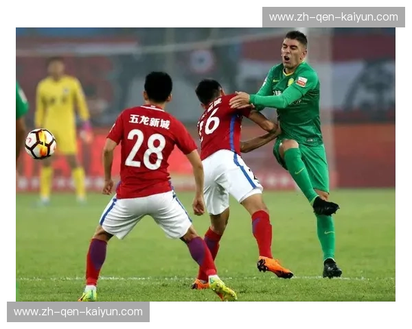 巅峰对决，历史回响：2014国安vs恒大，一场载入史册的足球史诗